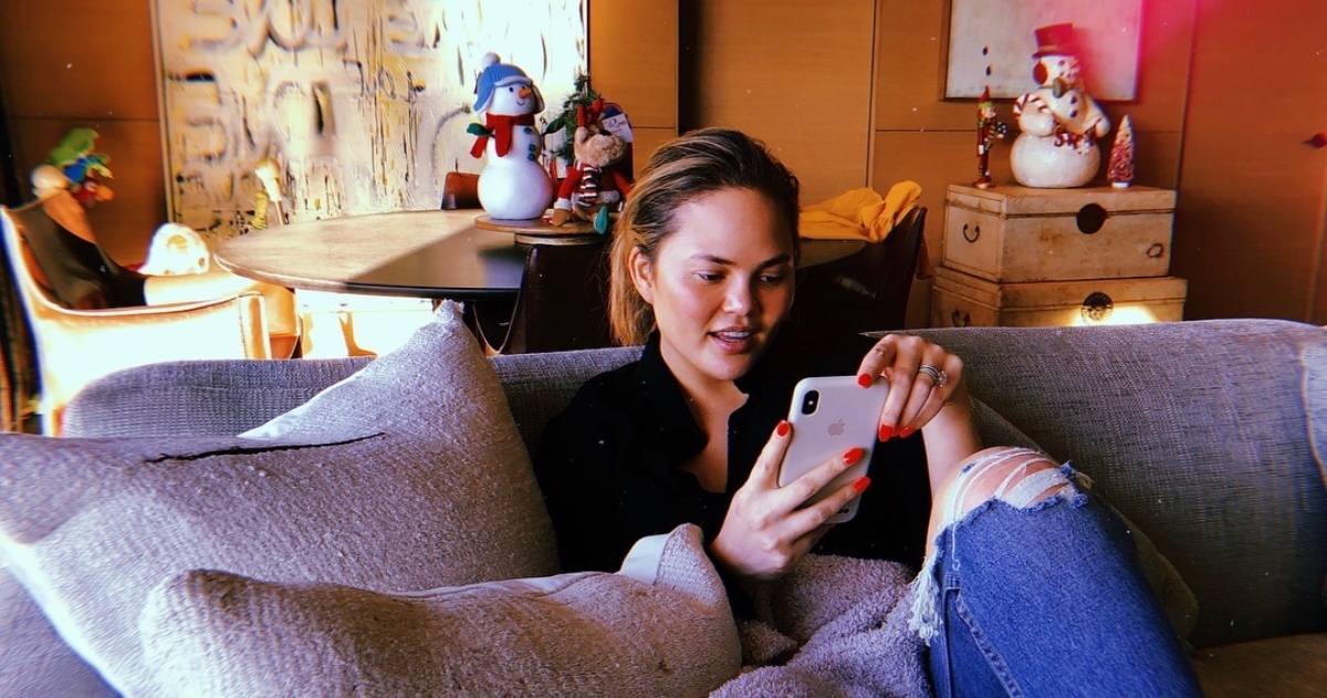 Chrissy Teigen s novom frizurom izgleda bolje no ikad