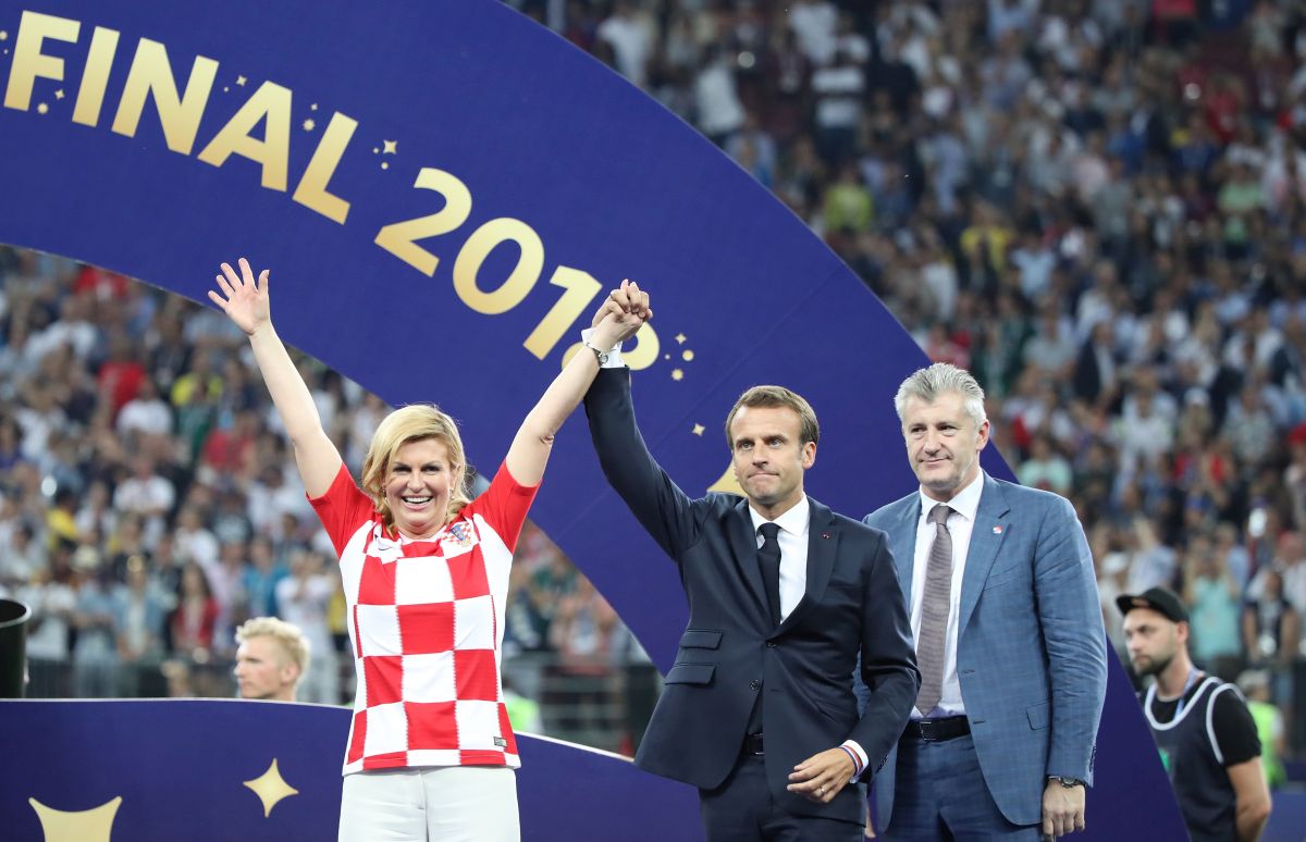 Od pohoda na svlačionice do ljubljenja trofeja: Best of Kolinda sa Svjetskog prvenstva