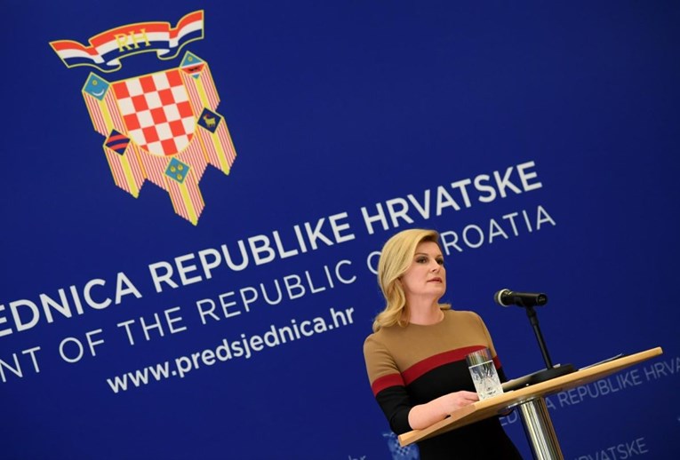 Kolinda žestoko napala svog bivšeg savjetnika zbog izjava o obećanjima Vučiću