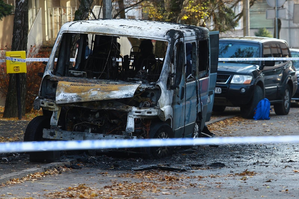 Netko je u Zagrebu zapalio kombi u kojem su došla djeca. Objavljeni su detalji