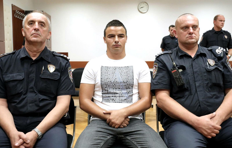 Danas se nastavlja suđenje Komšiću zbog napada na Kristinu