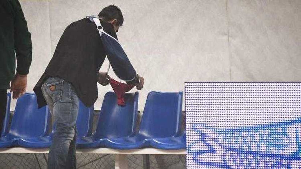 Olympiakos napustio derbi i dobio tangice na klupi, slavni Amerikanac u čudu