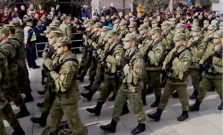 Kosovo osniva vojsku