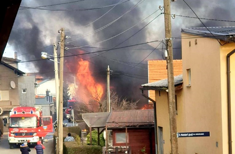 Požar u Zagrebu, gorjelo među kućama na Kozari Boku