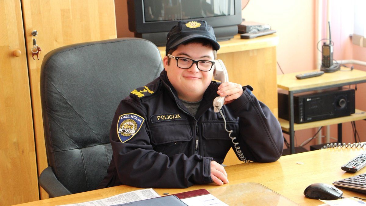 Krunoslavu s Downovim sindromom ostvarili san da jedan dan bude policajac