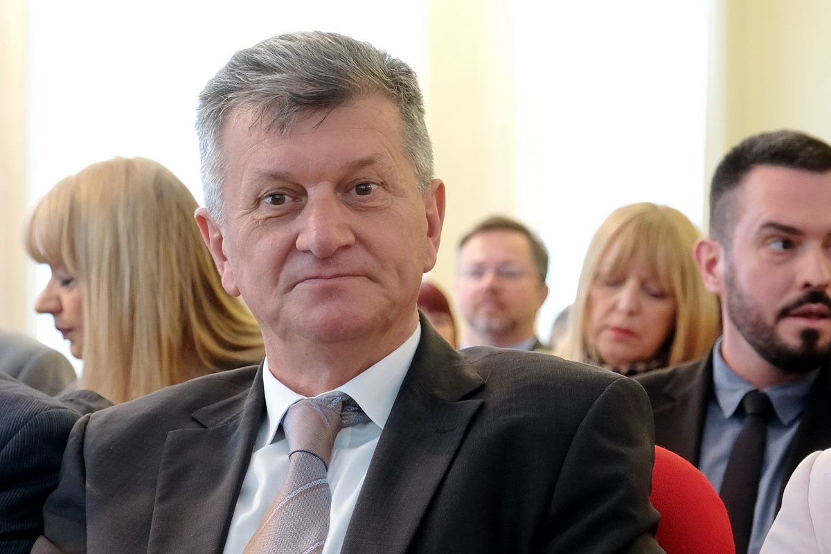 Bolnice veledrogerijama duguju 2,6 milijardi kuna, Kujundžić ide na sastanak