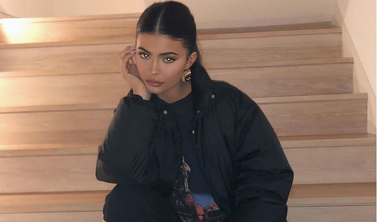 Kylie Jenner objavila nevinu fotku i dala naslutiti da čeka drugu bebu