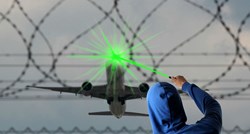 Netko iznad aerodroma u Mostaru ometa avione laserima