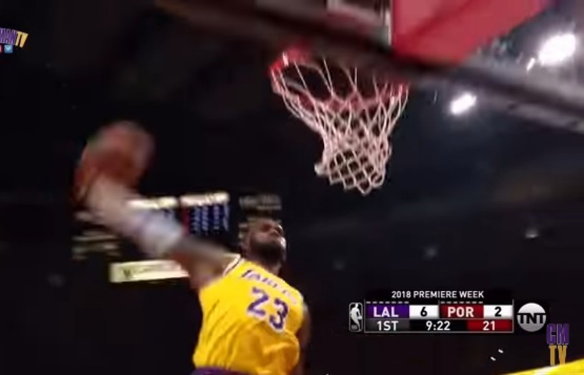 Pogledajte prve LeBronove poene za Lakerse: Dva brutalna zakucavanja