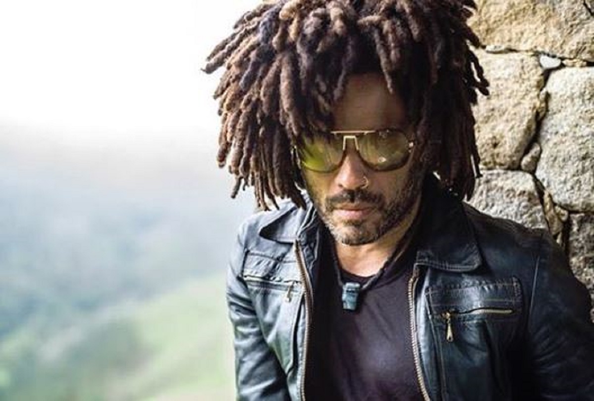 Lenny Kravitz o ogromnom šalu zbog kojeg se sprdaju s njim: "Ne mogu pobjeći"