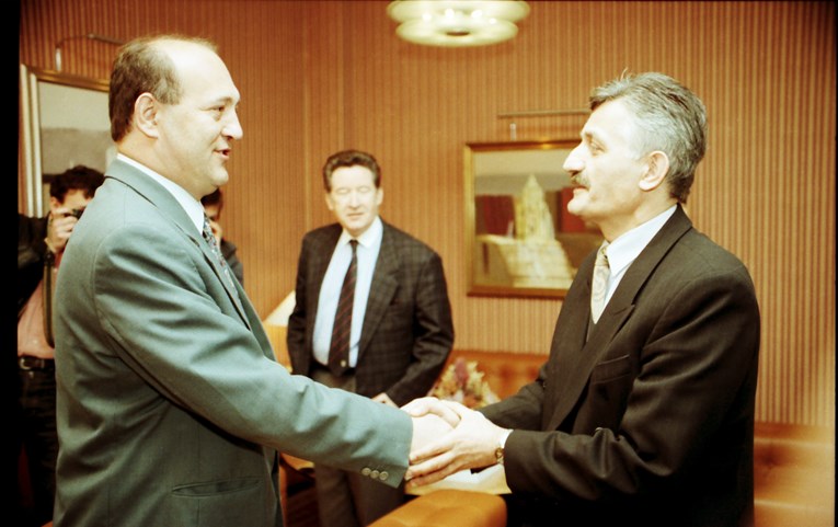 Jozo Leutar ubijen je 1999. u centru Sarajeva autobombom. Počela je nova istraga