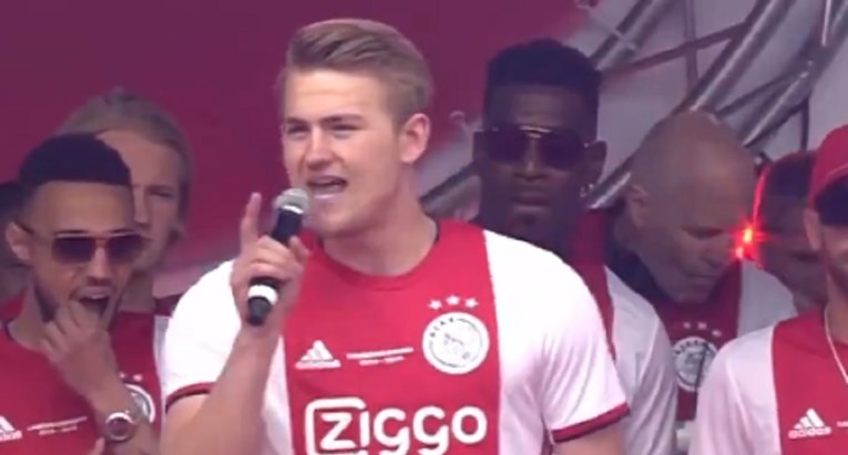 VIDEO De Ligt urlao na proslavi: Mi smo Ajax, mi smo totalni nogomet