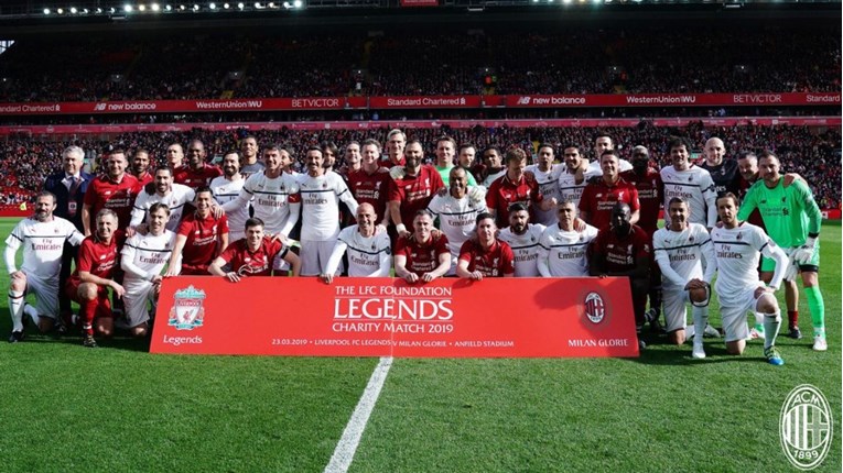 Spektakl na Anfieldu: Legende Liverpoola bolje od Milanovih, Gerrard junak