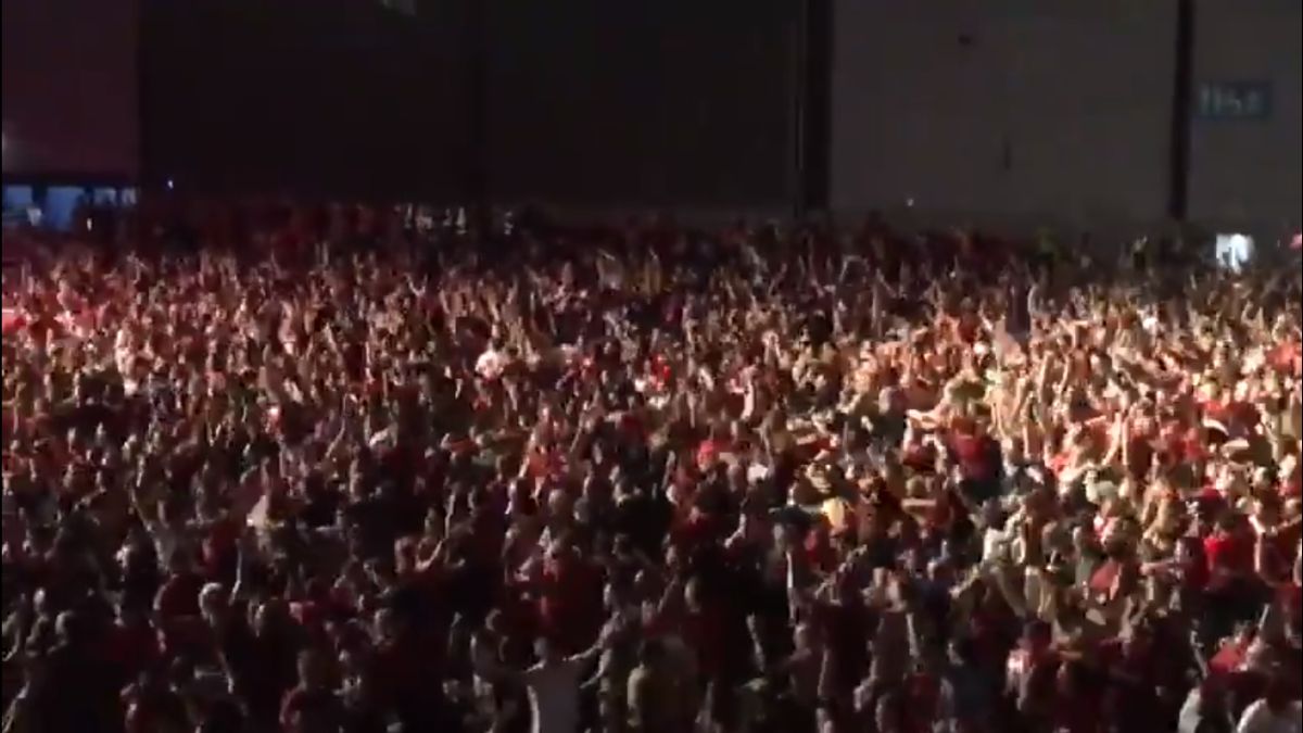 Pogledajte slavlje Liverpoolovih navijača kada je Origi zabio za naslov