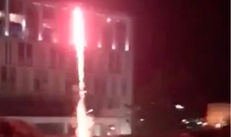VIDEO Navijači Liverpoola vatrometom budili Messija i društvo u tri ujutro