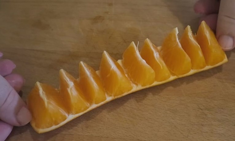 Čitav život krivo gulite naranču, postoji mnogo jednostavniji način