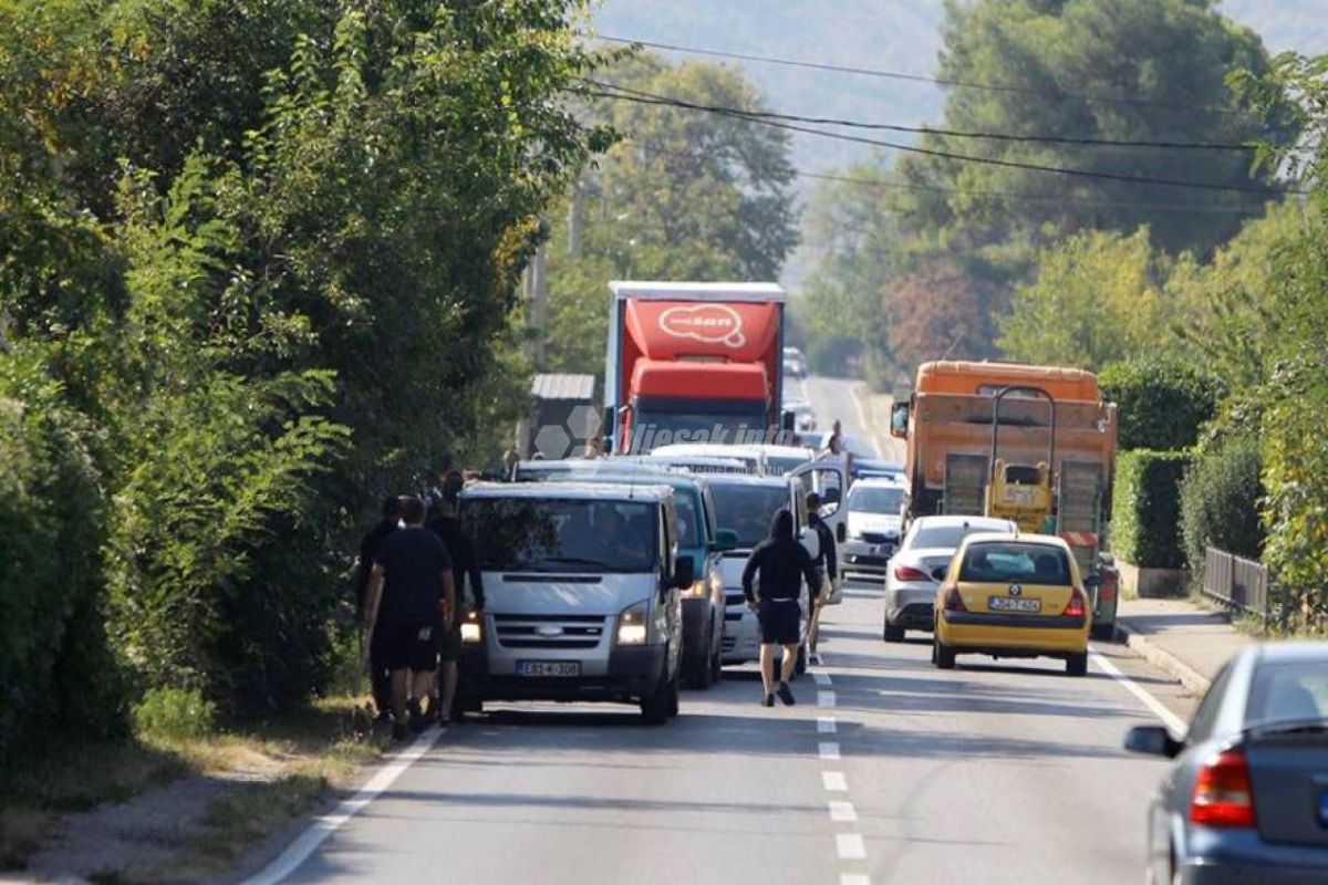 VIDEO U Mostaru se sukobili navijači Zrinjskog i Veleža