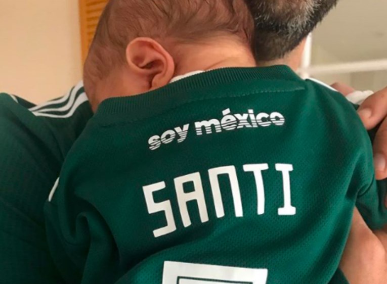 Preslatko: Eva Longoria odjenula sina u dres meksičke reprezentacije
