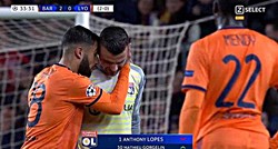 Golman Lyona u suzama napustio igru, cijeli Camp Nou mu je pljeskao