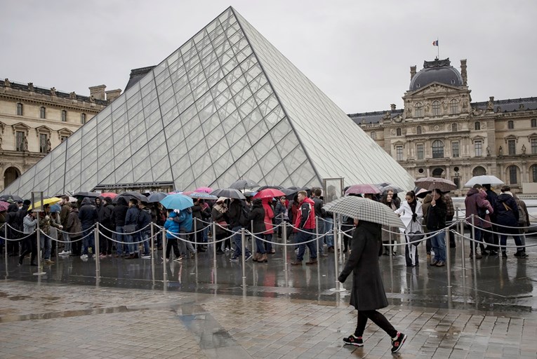 Louvre oborio rekord, lani imao preko deset milijuna posjetitelja