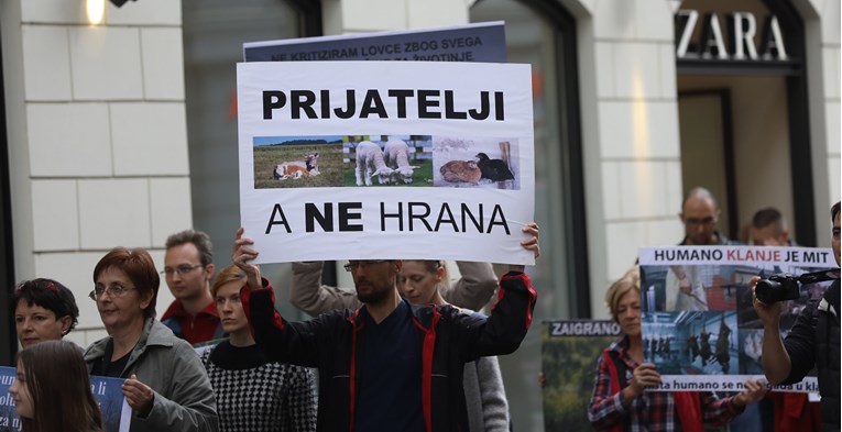 U Zagrebu prosvjed za zabranu lova: "Kako bi vama bilo da netko puca po vama?"