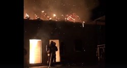 VIDEO Kod Imotskog gorjela kuća, vatrogascima se od hladnoće zaledila voda