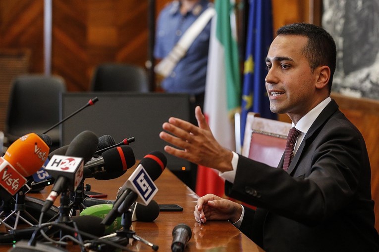 Čelnik talijanskih populista optužio desničare da ruše vladu