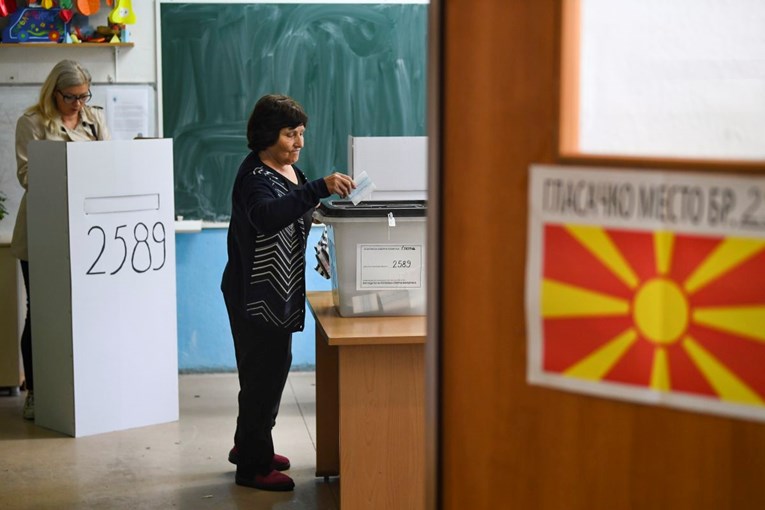 Sjeverna Makedonija bira predsjednika, ljuta borba ljevice i desnice