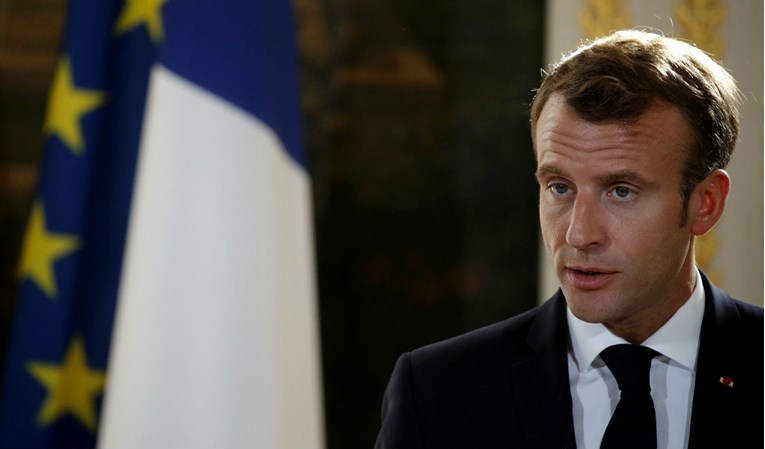 Macron rekonstruirao francusku vladu