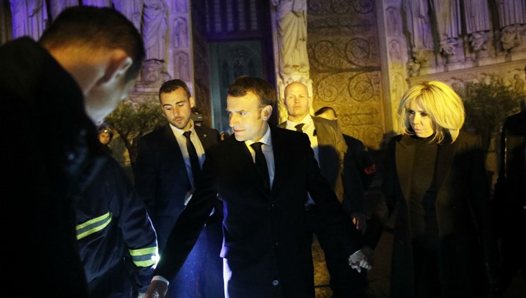 Macron: Želim da katedralu Notre-Dame obnovimo za pet godina