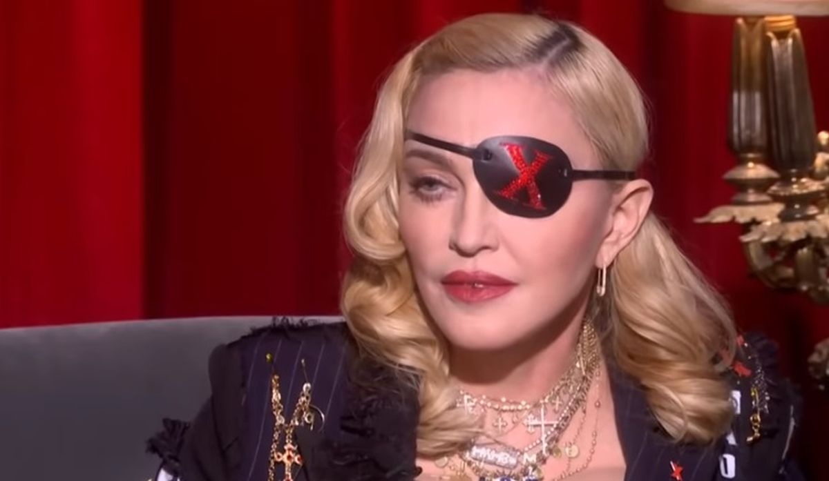 Madonnin razliveni dekolte šokirao fanove: "Tko ju je pustio ovakvu u emisiju"