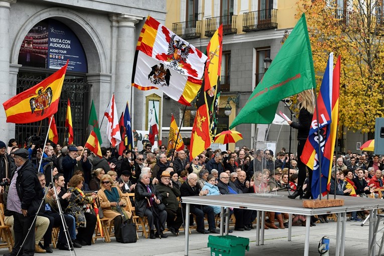 U Madridu uz fašističke pozdrave marširali ljubitelji diktatora Franca