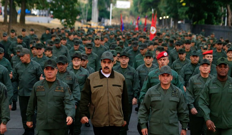 Maduro objavio snimke s vojskom: "Nitko na tlo Venezuele ne smije donijeti rat"