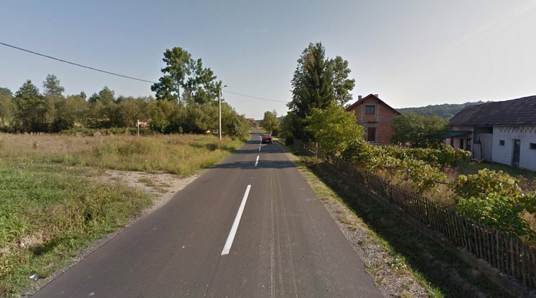 Kombi sletio s ceste kod Siska, poginuo putnik