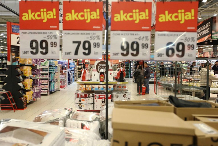 Hrvati i dalje troše, porasla potrošnja u maloprodaji