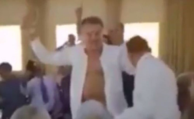 Zdravko Mamić raskopčane košulje na svadbi: "Ne može nam niko ništa"