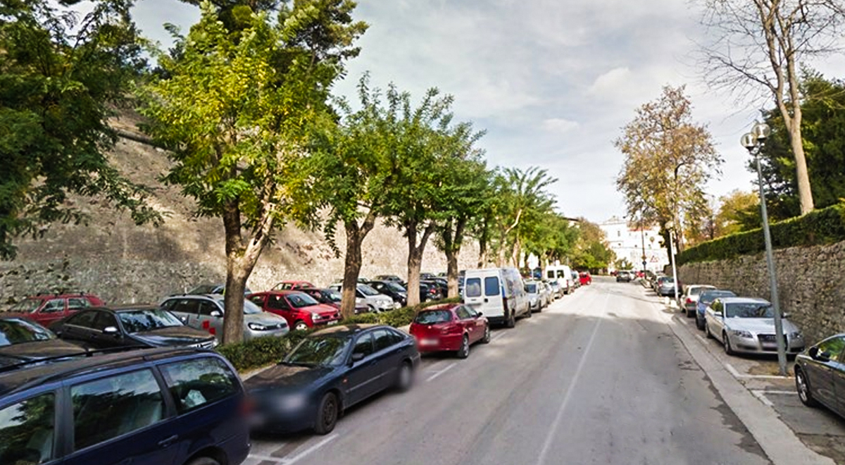 Mladi Nizozemac pao s gradskog bedema, umro u zadarskoj bolnici