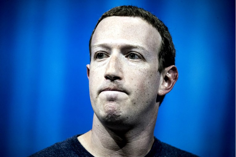 Facebook kažnjen s pola milijuna funti zbog afere s osobnim podacima
