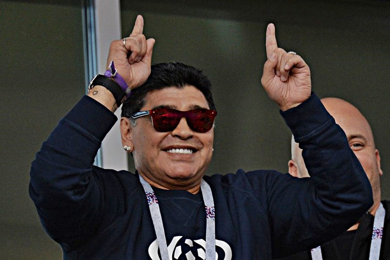 Maradona nudi nagradu za pronalaženje osobe koja ga je proglasila mrtvim