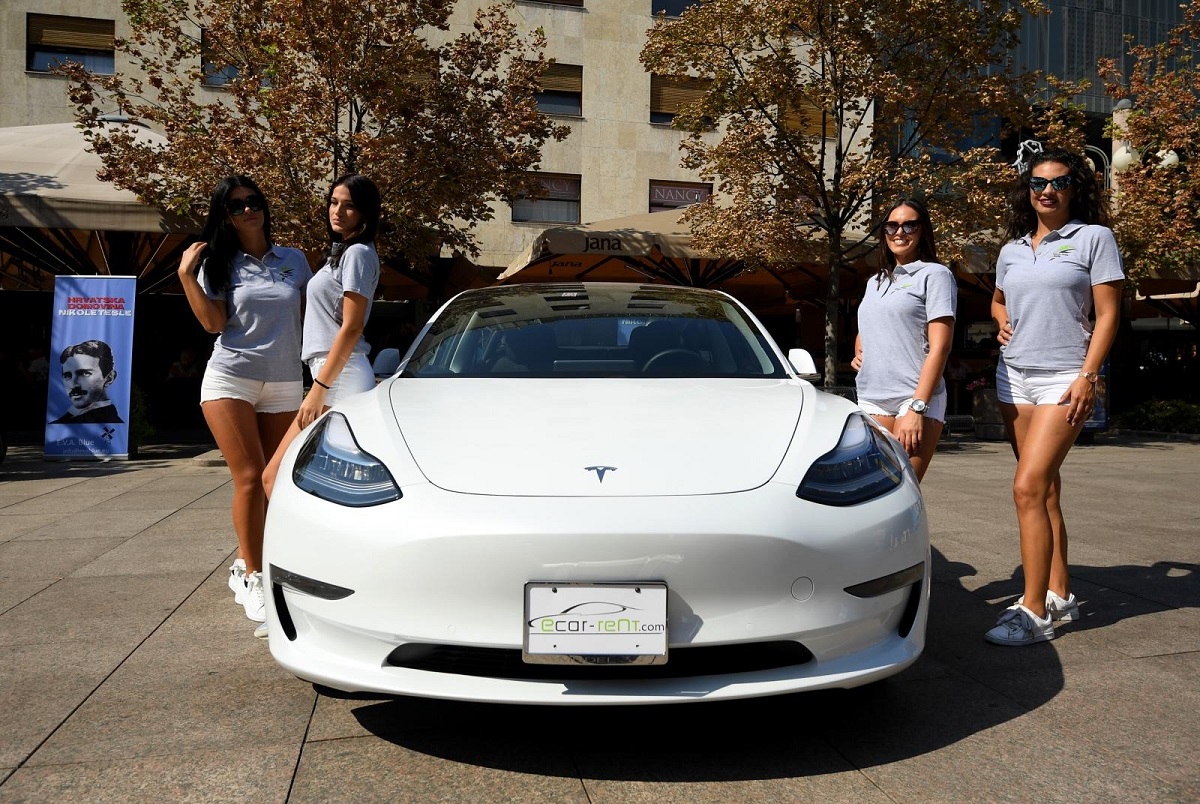 Zagreb među prvim europskim gradovima u kojima je predstavljen Tesla Model 3