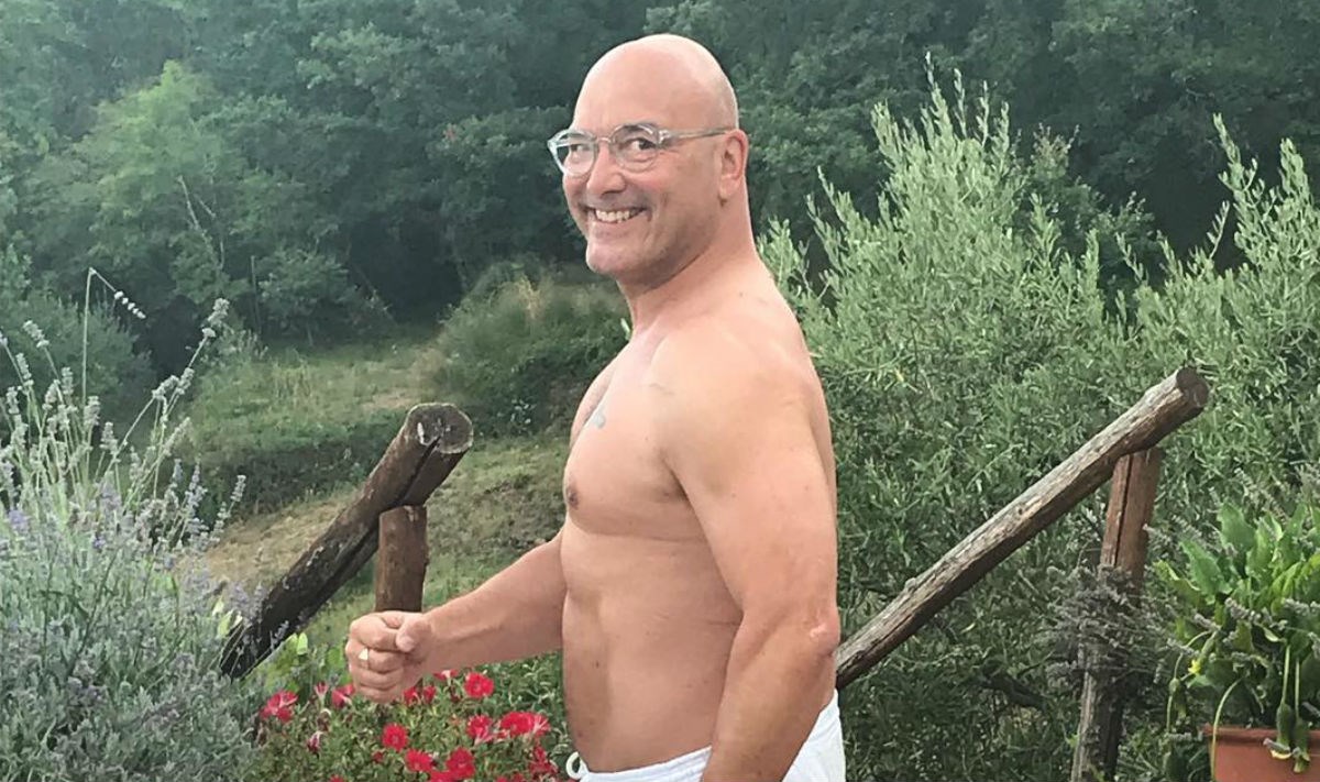 Masterchef Gregg Wallace pokazuje trbušne mišiće nakon zavidne transformacije