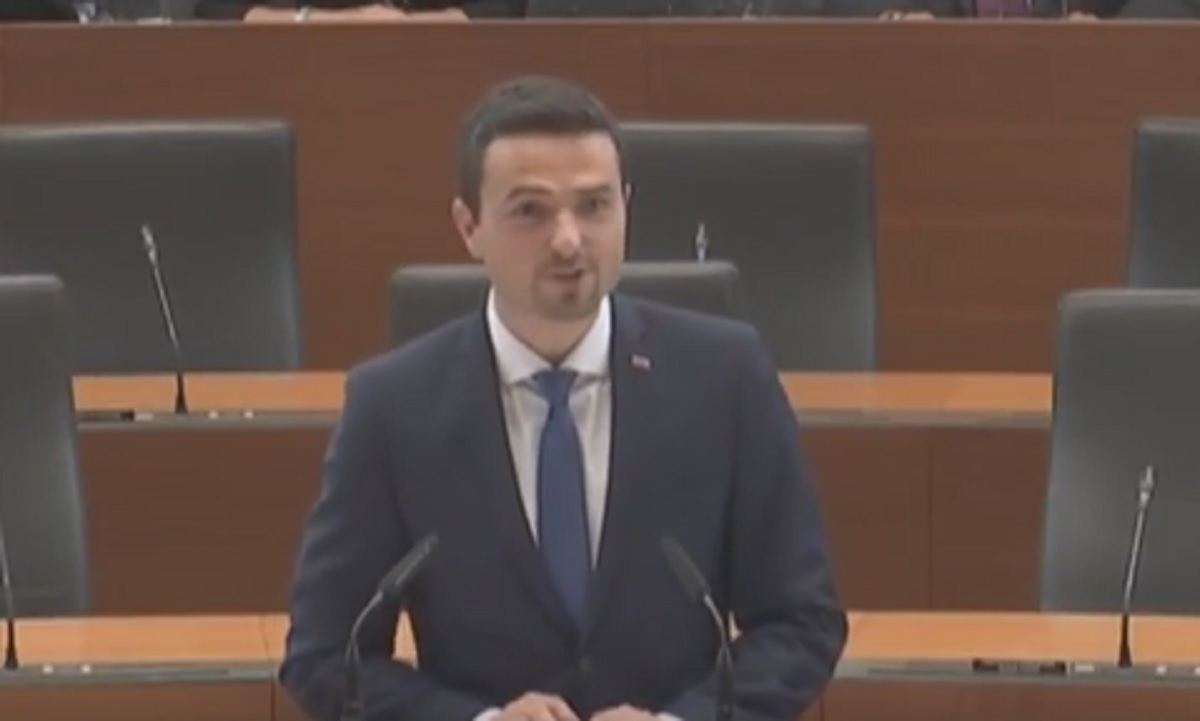 Slovenski parlament održao konstitutivnu sjednicu i izabrao privremenog predsjednika