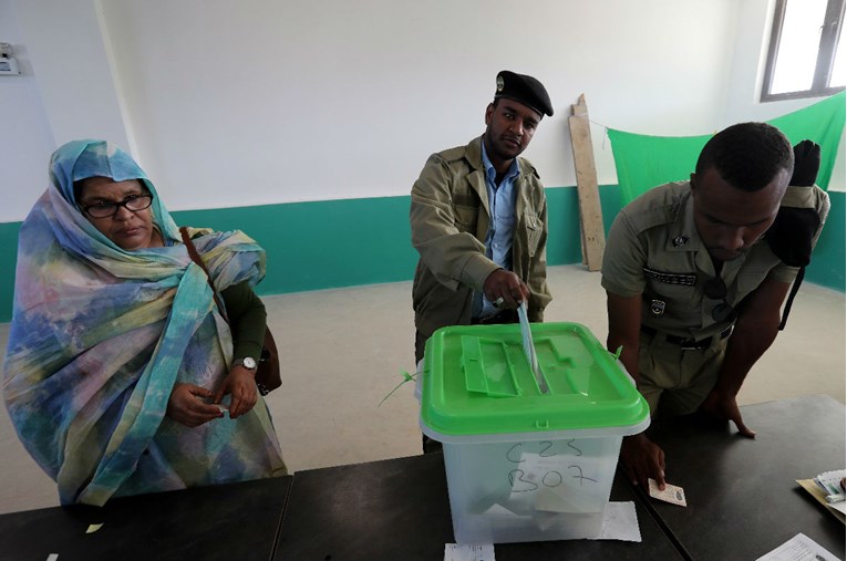 Mauritanija bira novog predsjednika prvi put otkako je neovisna
