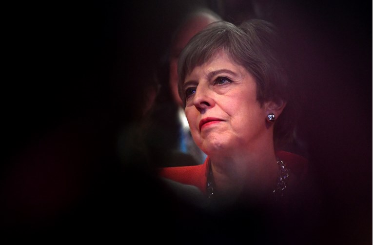 Theresa May u novim problemima, summit o Brexitu propast će zbog Gibraltara?