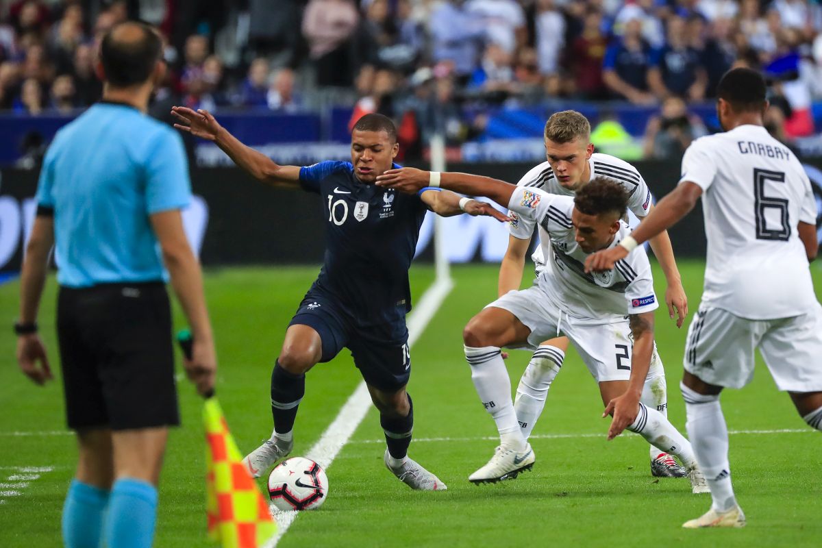 Mlazni Mbappe: Uhvatite ako možete pogledom kako pretrčava teren i Njemačku