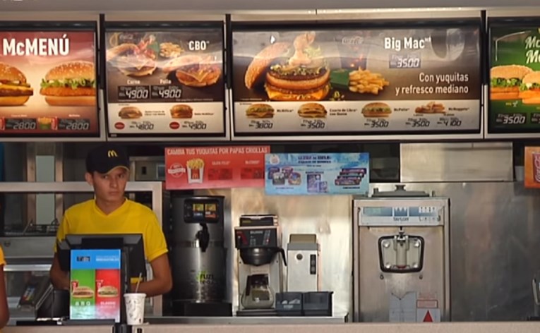 Inflacija u Venezueli je tolika da jelo u McDonaldsu košta više od plaće