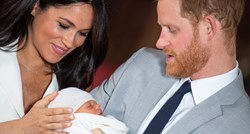 Fotografija Meghan Markle i princa Harryja otkrila boju kose njihove bebe