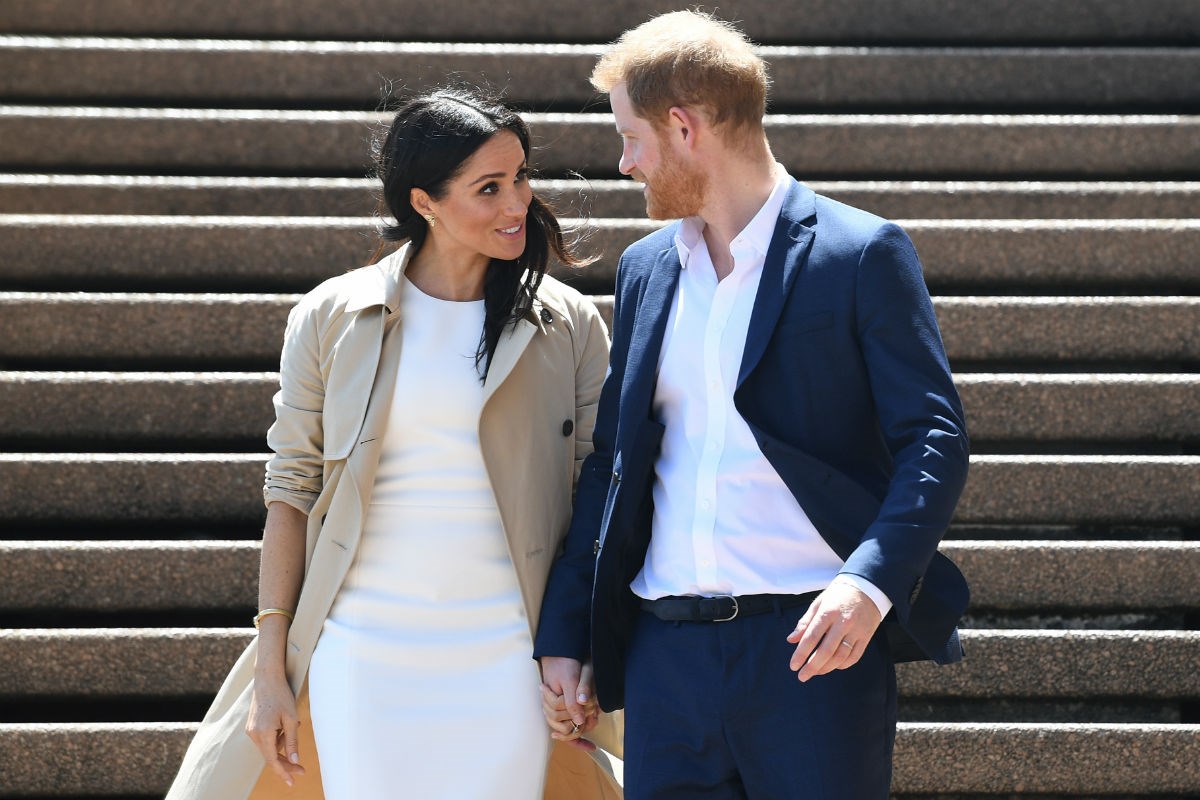 Otkrivena je tajna? Kladioničari misle da Meghan Markle nosi blizance