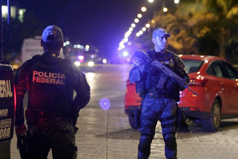 Meksički snimatelj i neidentificirani muškarac ubijeni u Cancunu