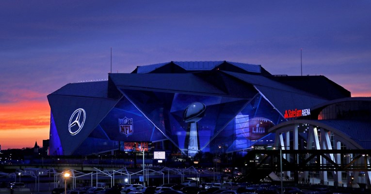 Ima 2500 televizora i semafor od 335 metara: Ovo je stadion za Super Bowl